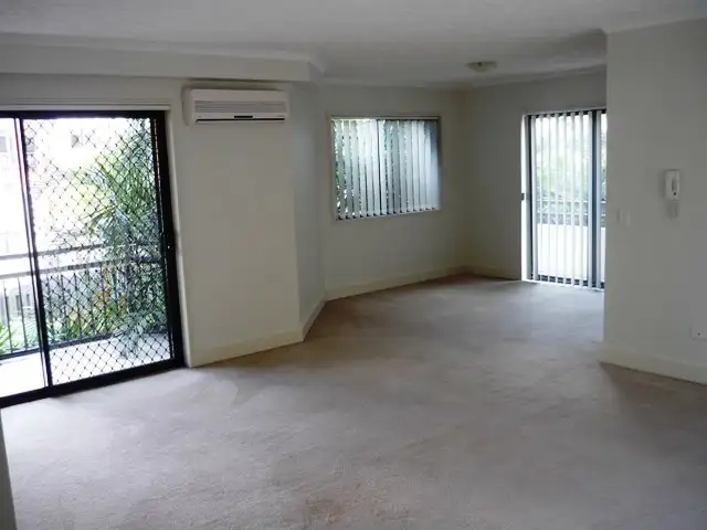 Second view of Homely unit listing, 8/138 High Street, Southport QLD 4215