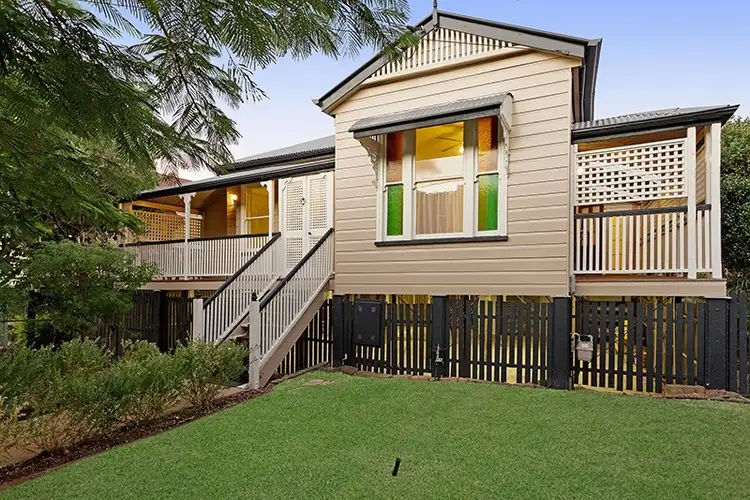 28 Shakespeare Street, Coorparoo QLD 4151