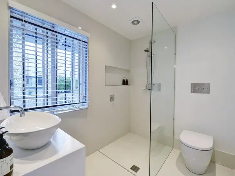 Sixth view of Homely house listing, 33 Heidelberg Street, East Brisbane QLD 4169