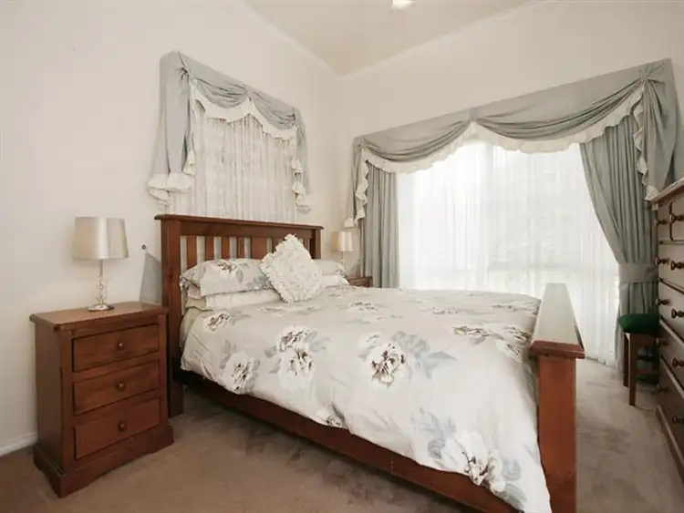 Sixth view of Homely house listing, 1 The Briars, Mooroolbark VIC 3138