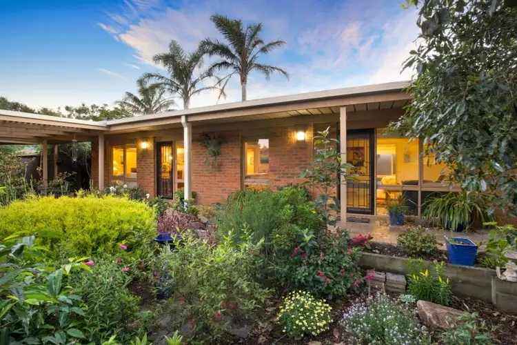 77 Brooklyn Avenue, Frankston VIC 3199