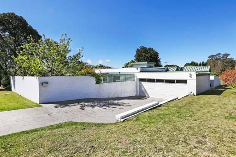 3 Remony Avenue, Highton VIC 3216