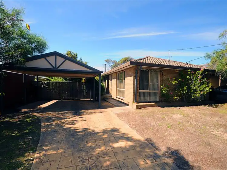 18 Larool Crescent, Seaford VIC 3198