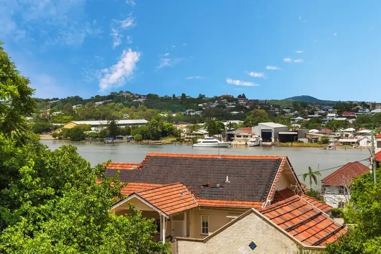 Third view of Homely apartment listing, 3/1 Rossiter Parade, Hamilton QLD 4007