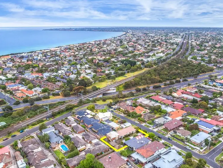 Seventh view of Homely house listing, 2 Ashmore Avenue, Mordialloc VIC 3195