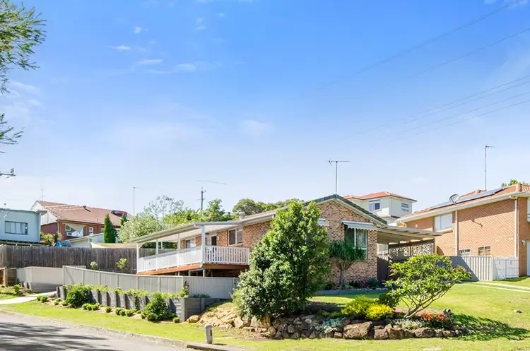 1 Larama Avenue, Dapto NSW 2530