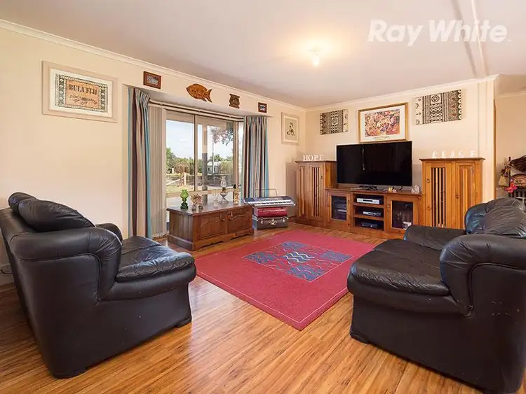 Fifth view of Homely house listing, 1 Albert Road, Chiltern VIC 3683