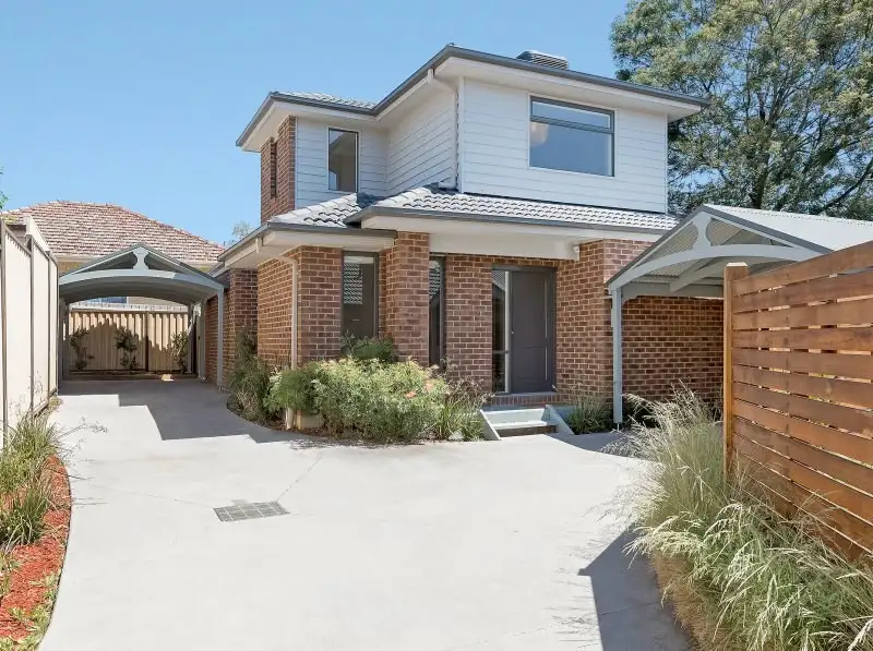 Main view of Homely townhouse listing, 2/21 Marshall Road, Box Hill North VIC 3129