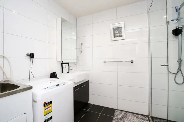 Fifth view of Homely apartment listing, 207/17 Robbs Parade, Northcote VIC 3070