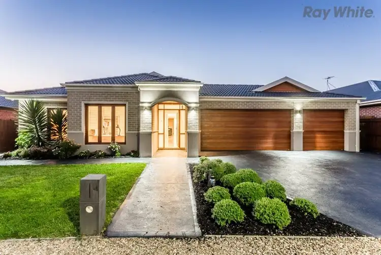 14 Birchgrove Way, Taylors Hill VIC 3037