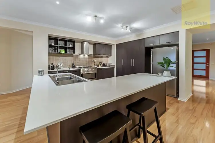 Fourth view of Homely house listing, 10 Wisteria Avenue, Craigieburn VIC 3064