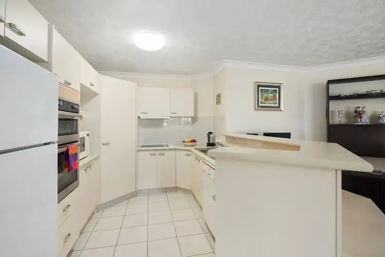 Third view of Homely unit listing, 2/9 Saint Kilda Avenue, Broadbeach QLD 4218
