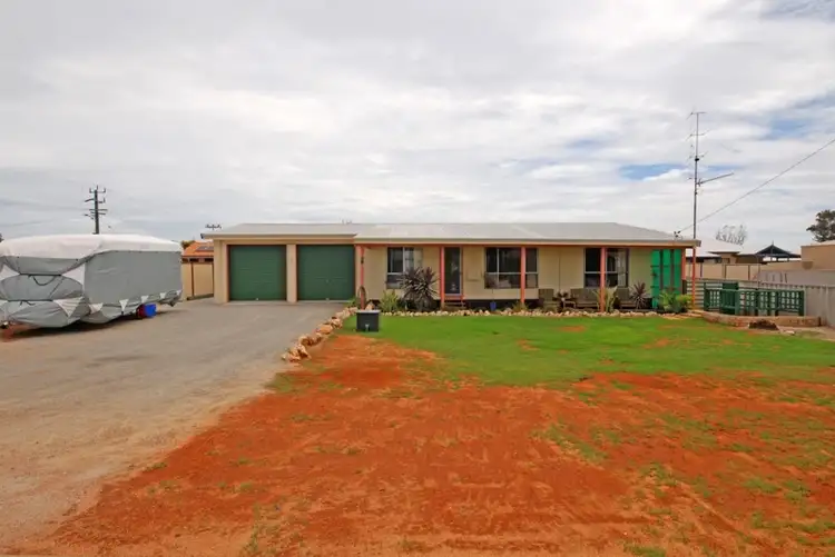 3 Coubrough Place, Jurien Bay WA 6516
