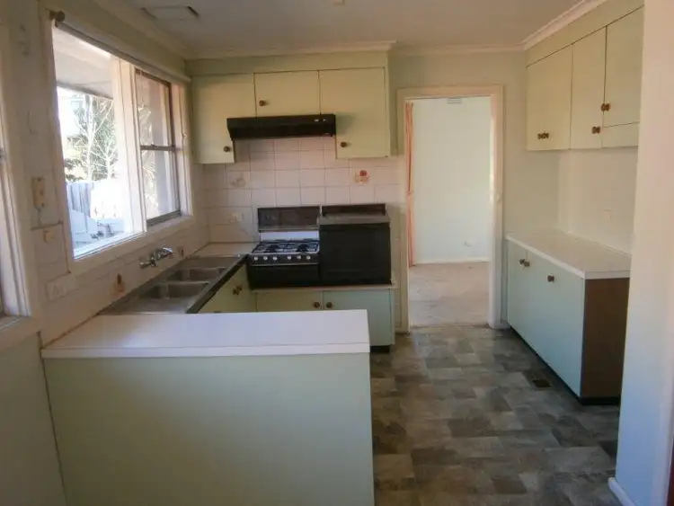 Second view of Homely house listing, 6 Douglas Court, Strathmore Heights VIC 3041
