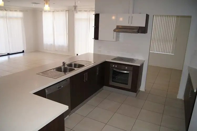 Sixth view of Homely house listing, 4 Pommern Way, Wallaroo SA 5556