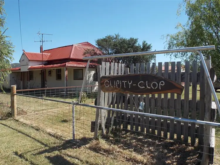 109 Pye Street "Clipity Clop", Eugowra NSW 2806