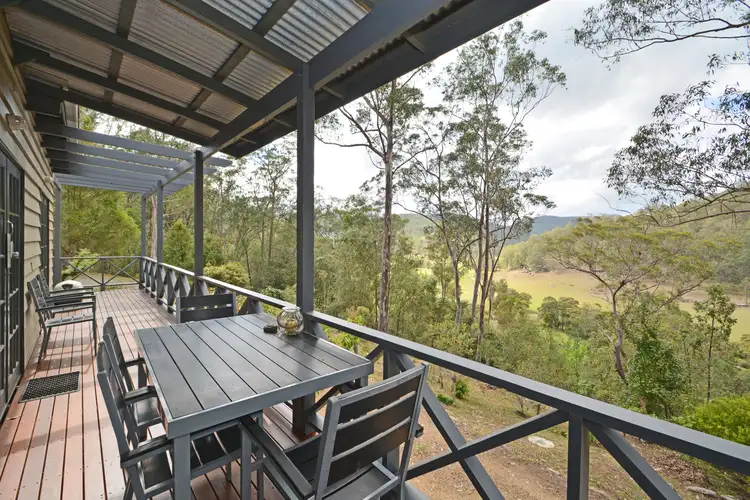 467 Narone Creek Road, Wollombi NSW 2325