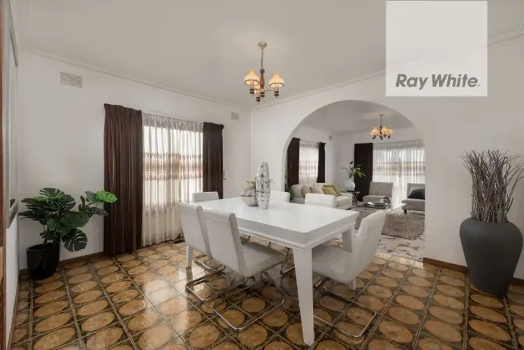 Fifth view of Homely house listing, 282 Greenwood Drive, Watsonia VIC 3087