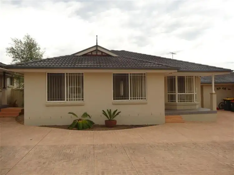 7 Goodooga Place, Hinchinbrook NSW 2168