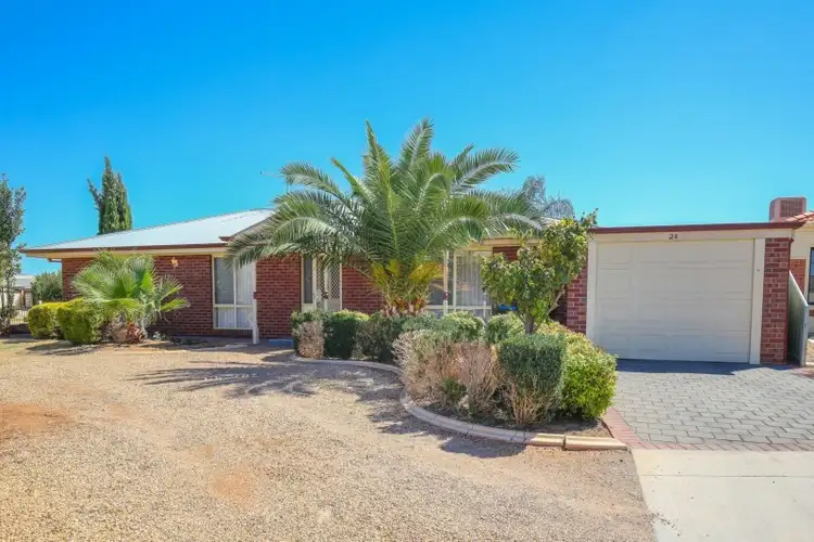 Fifth view of Homely house listing, 24 VIneleaf Street, Mildura VIC 3500