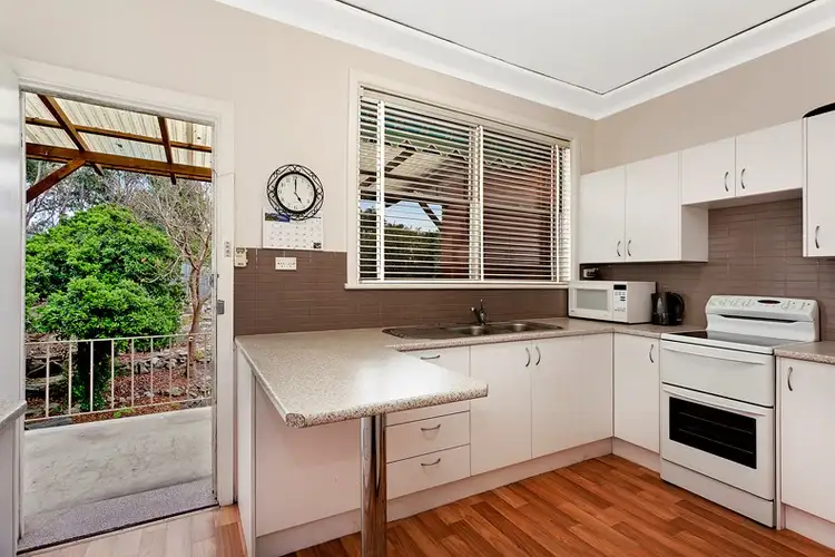 Fourth view of Homely house listing, 17 Gilles Crescent, Beacon Hill NSW 2100