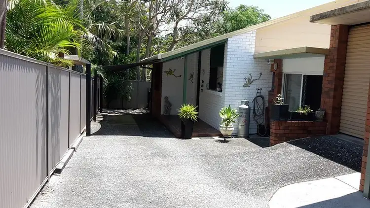 2/140 Oxley Drive, Paradise Point QLD 4216