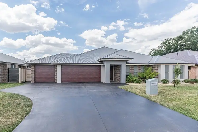 6 Pippin Way, Orange NSW 2800
