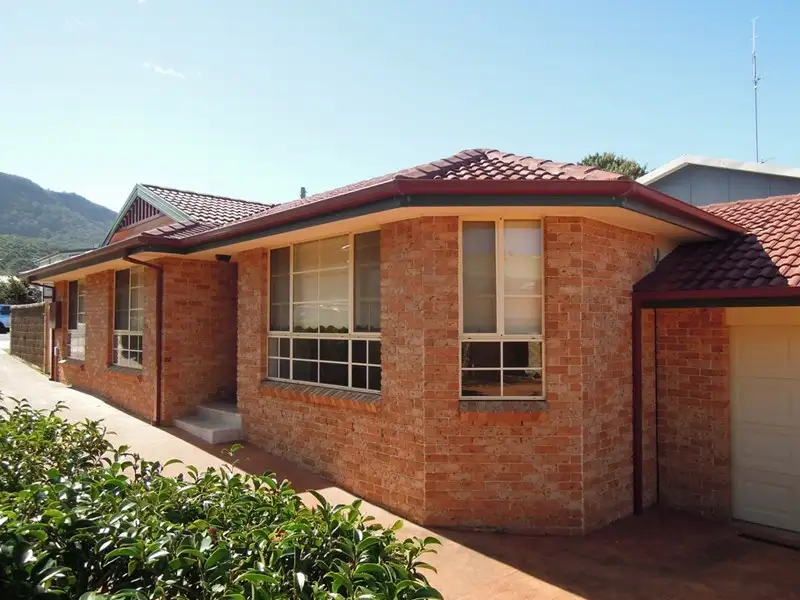 Main view of Homely house listing, 1/7 Redman Avenue, Thirroul NSW 2515