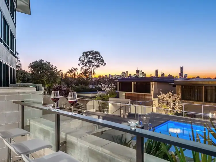 313/90 Wynnum Road, Norman Park QLD 4170