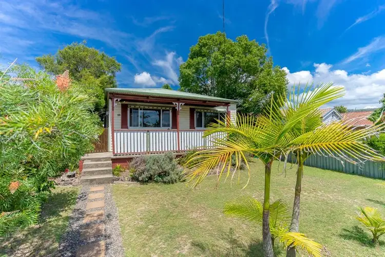 18 Pozieres Avenue, Umina Beach NSW 2257