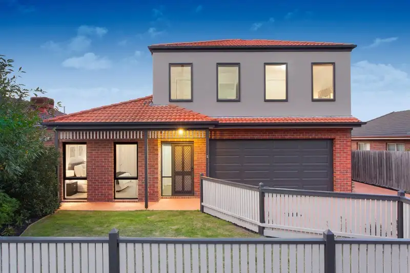 Main view of Homely townhouse listing, 1/376 Neerim Road, Carnegie VIC 3163