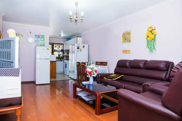 Second view of Homely house listing, 2/112 East Esplanade, St Albans VIC 3021