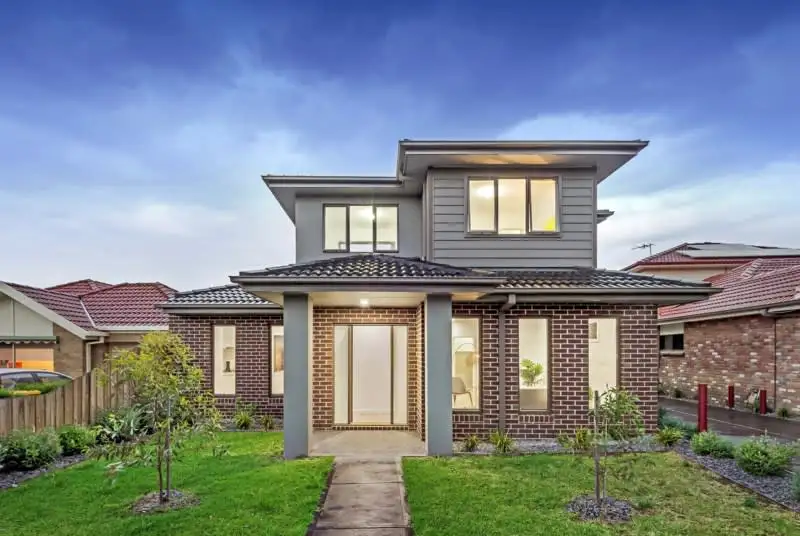 Main view of Homely townhouse listing, 1/81 Rathcown Road, Reservoir VIC 3073