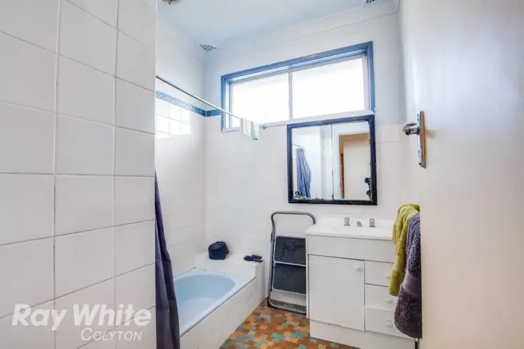 Fifth view of Homely house listing, 33 Gordon Street, St Marys NSW 2760