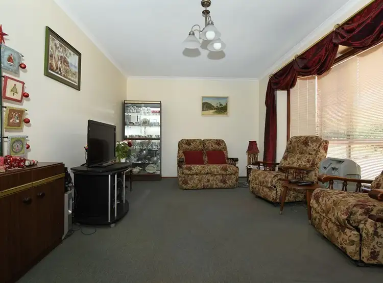 Second view of Homely house listing, 10 Mavis Court, Highfields QLD 4352