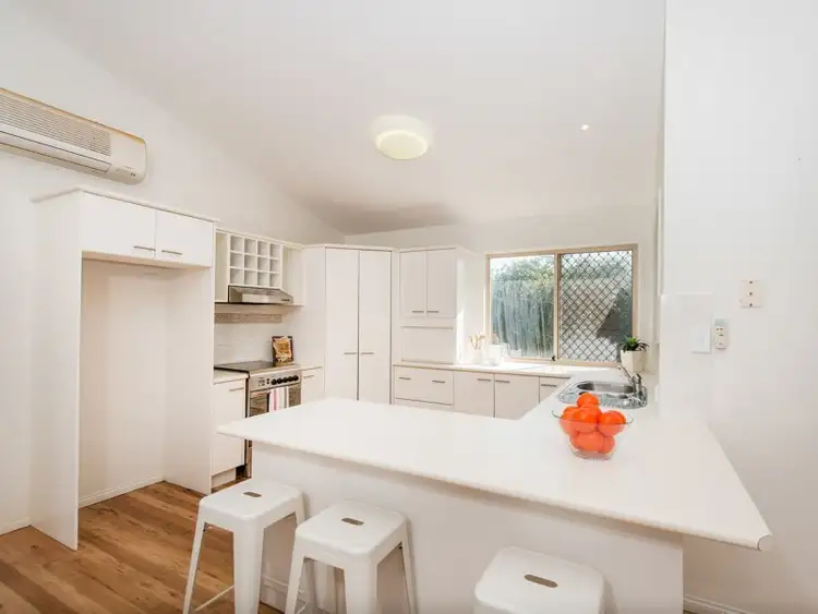 Sixth view of Homely house listing, 4 Kew Court, Alexandra Hills QLD 4161