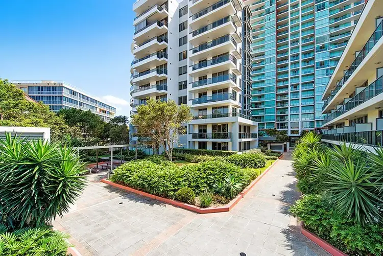 Fifth view of Homely apartment listing, 3 Como Crescent, Southport QLD 4215