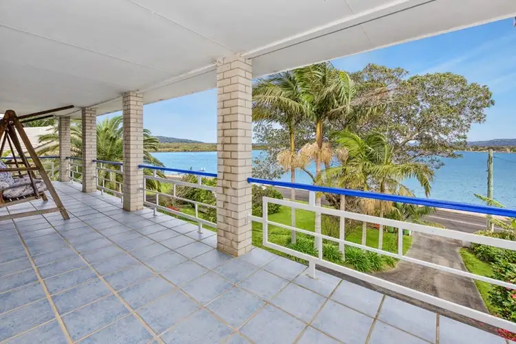 18 and 20 Henderson Road, Saratoga NSW 2251