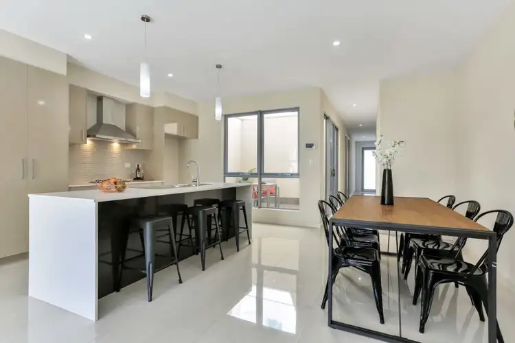 18A Muller Road, Greenacres SA 5086
