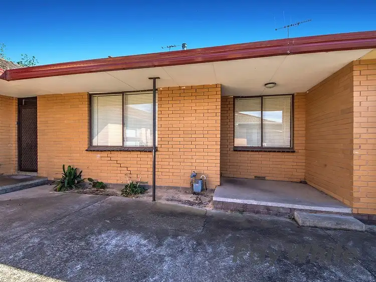 Main view of Homely unit listing, 4/37A West Esplanade, St Albans VIC 3021