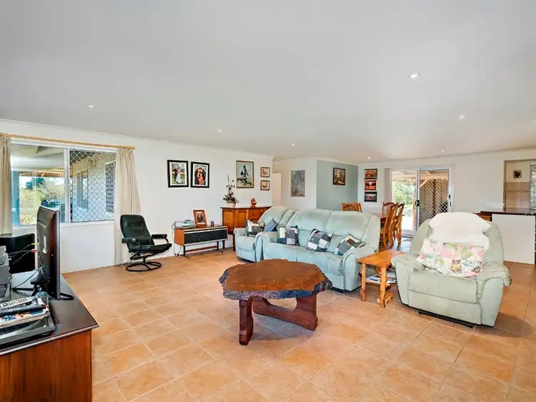 Sixth view of Homely house listing, 7 Eastlyn Drive, Deepdale WA 6532