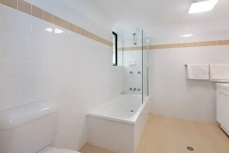 Sixth view of Homely unit listing, 1/42 Longlands Street, East Brisbane QLD 4169