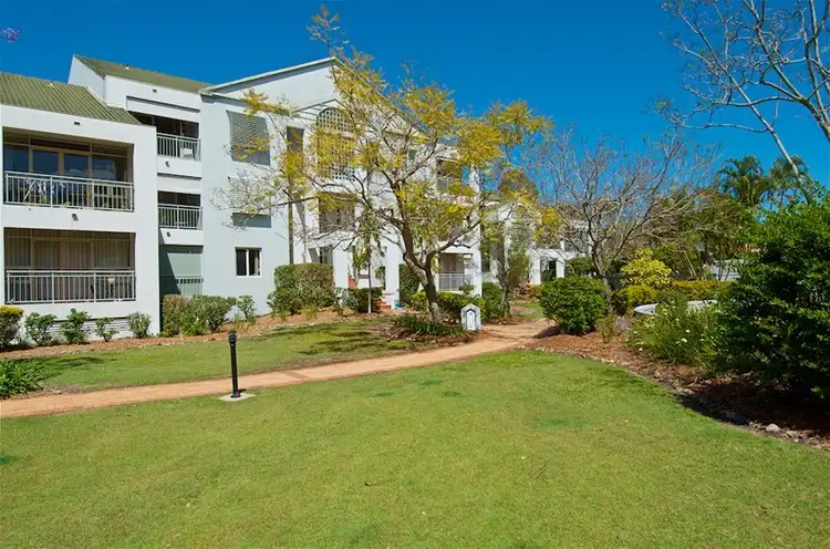 18/76-80 Chichester Drive, Arundel QLD 4214