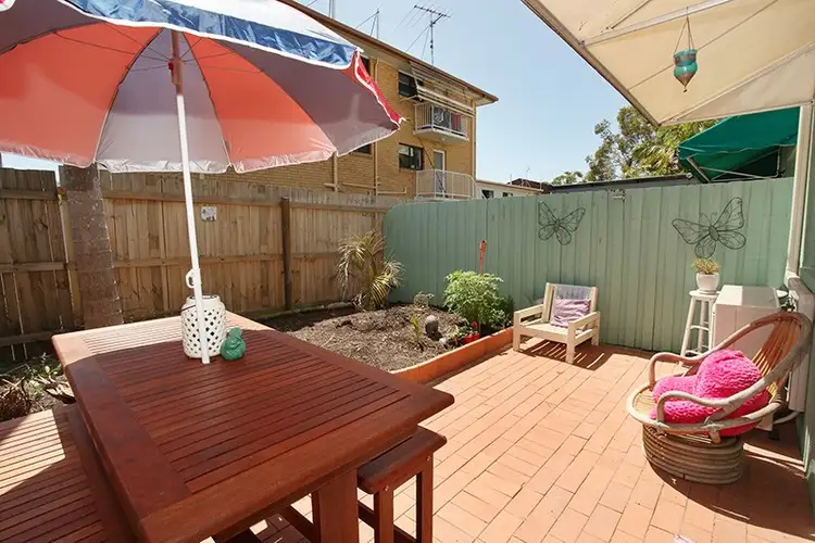 Sixth view of Homely unit listing, 4/26 Goonawarra Drive, Mooloolaba QLD 4557