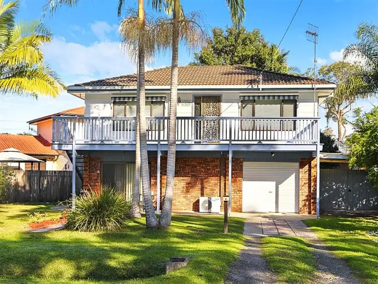 6 Blenheim Avenue, Berkeley Vale NSW 2261
