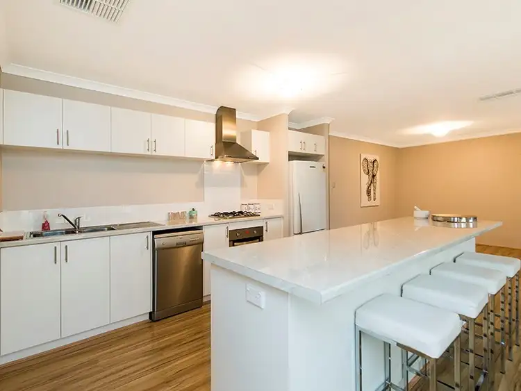 Second view of Homely house listing, 21 Lagoon Pass, Baldivis WA 6171