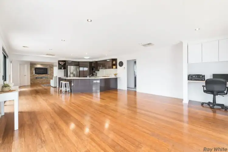 Seventh view of Homely house listing, 8 McRae Court, Yarrawonga VIC 3730