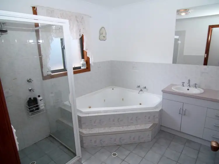 Sixth view of Homely house listing, 20 Middleton Avenue, Paringa SA 5340