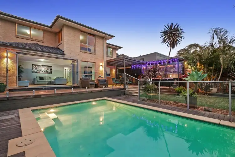 4 Lister Avenue, Seaforth NSW 2092