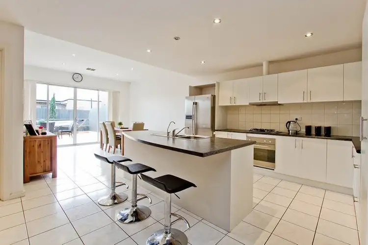 19 Ray Street, Findon SA 5023